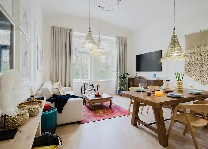 Days - Boho One-bedroom With Netflix In Vinohrady Apartamento