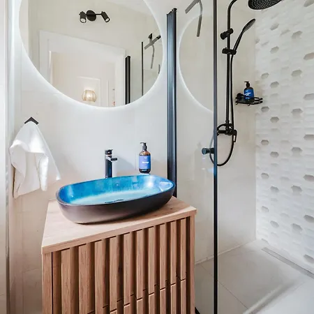 Days - Boho One-bedroom With Netflix In Vinohrady Apartment *