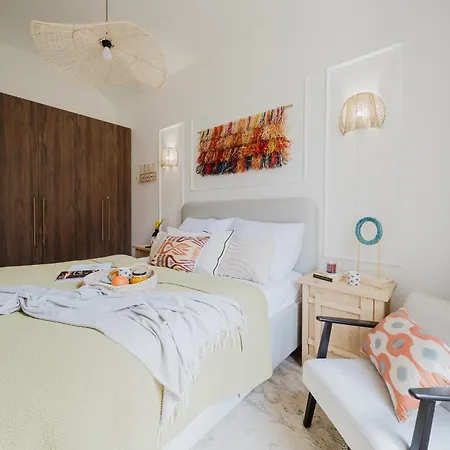 Days - Boho One-bedroom With Netflix In Vinohrady Apartment *